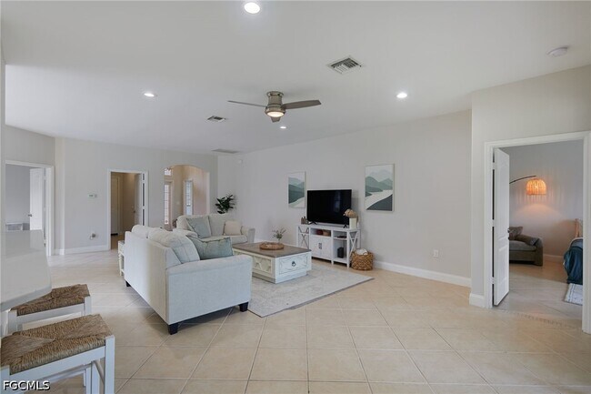 Building Photo - 3151 Midship Dr