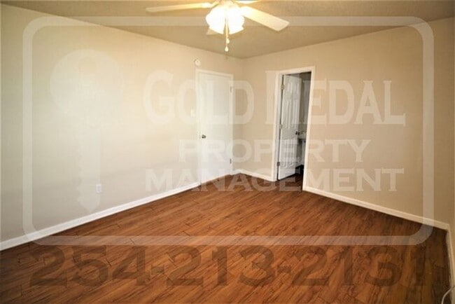 Building Photo - Now Leasing – 930 JR Ct.
