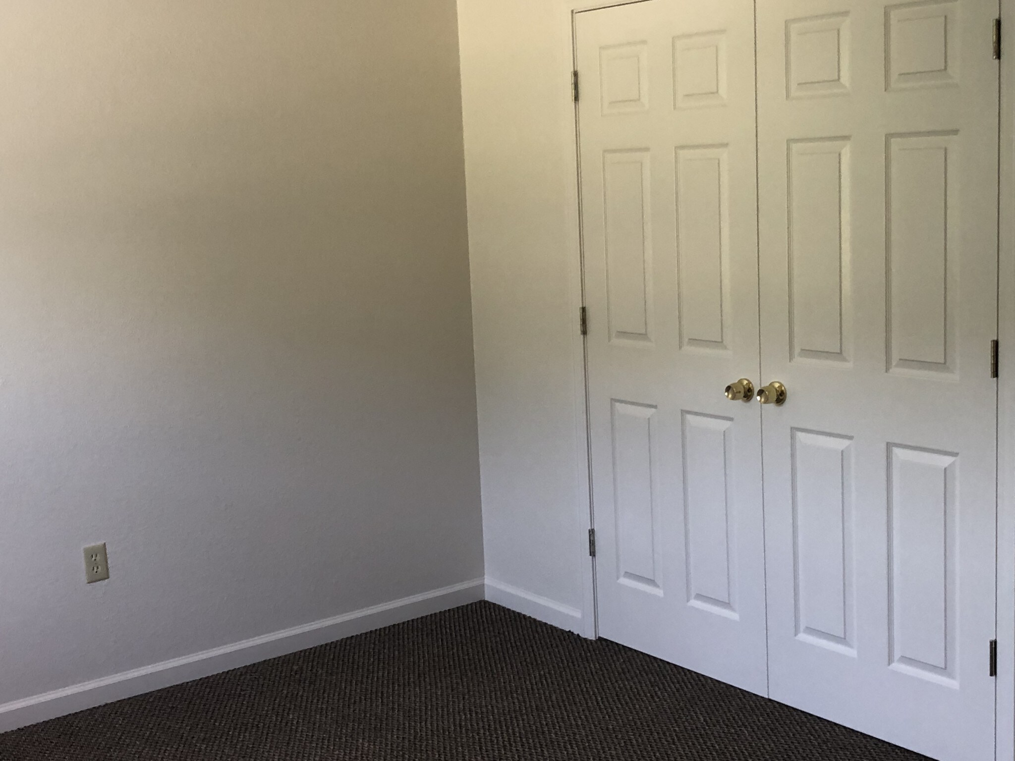 Bedroom - 15130 Sprucevale Rd