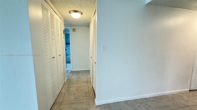 Building Photo - 1800 SW 81st Ave