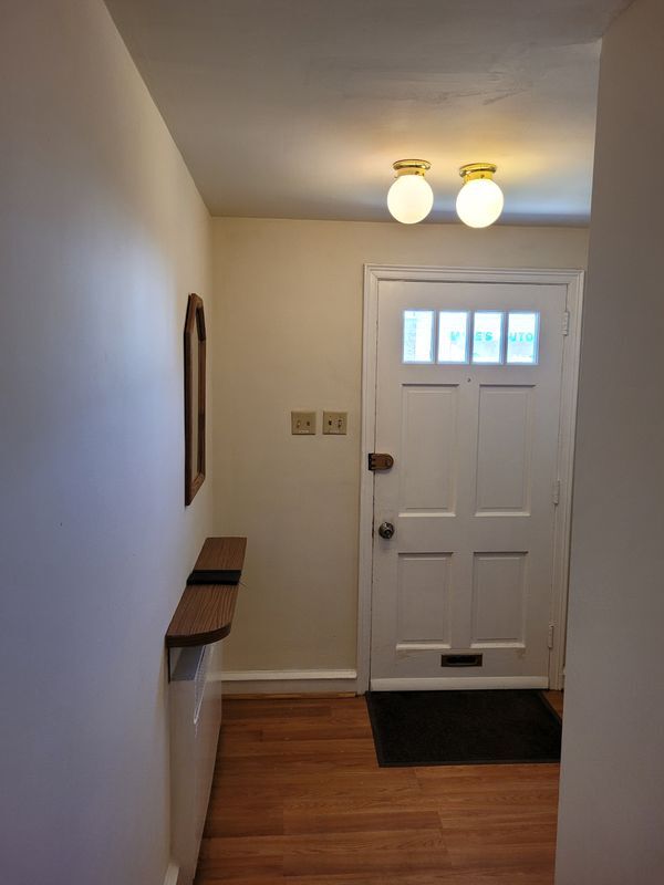 Building Photo - 7113 Castor Ave