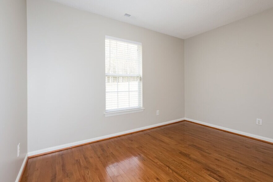 Building Photo - 8701 Terra Cotta Dr