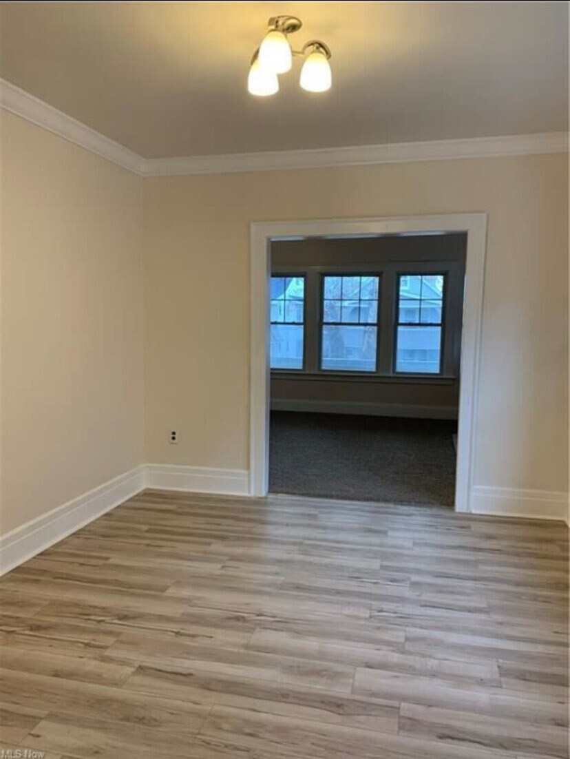 Building Photo - 2077 Lewis Dr