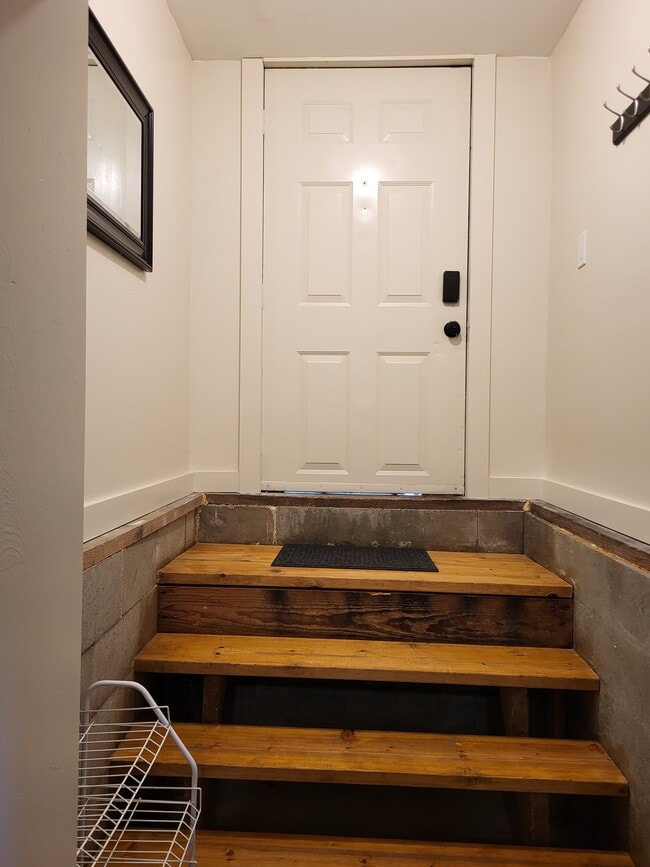 Building Photo - 30 Main St