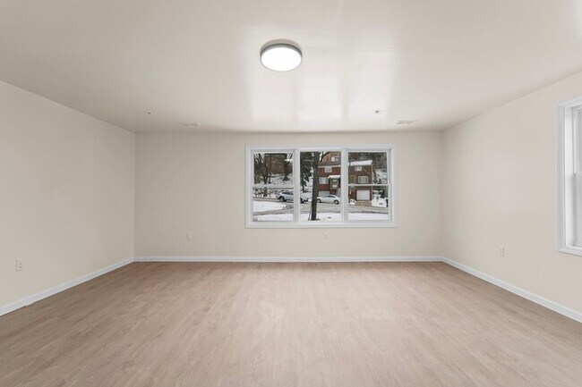 Building Photo - 2616 Shawhan Ave