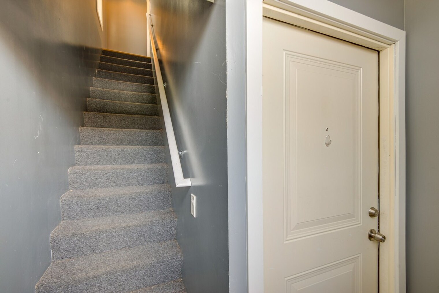 Building Photo - 4241 S Langley Ave