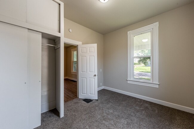 Building Photo - Remodeled 2-Bedroom Bungalow with Detached Garage & Large Backyard