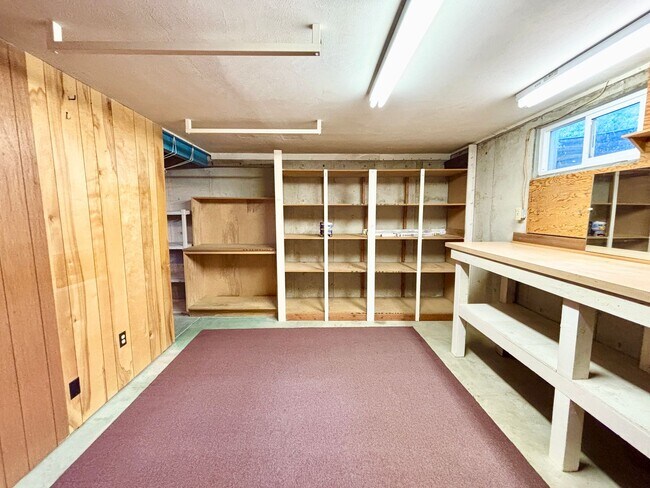 Building Photo - 2ND MONTH FREE FOR LEASE STARTING BY OCTOB...