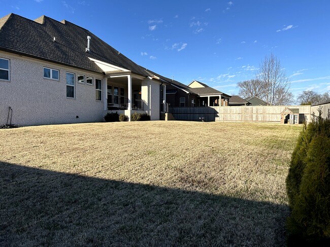 Building Photo - 1000 Alrich Ct