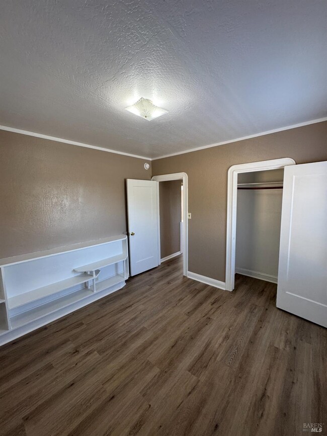 Building Photo - 158 Farragut Ave