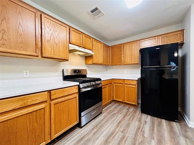 Building Photo - 8507 Apple Carrie Cove