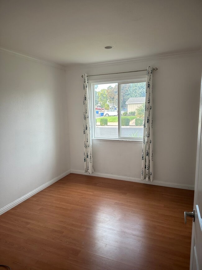Building Photo - 36516 Blackwood Dr