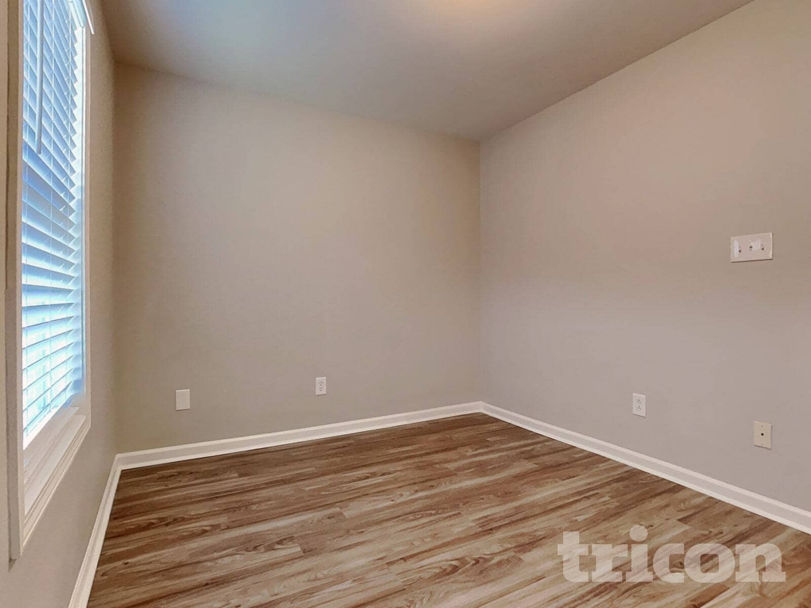 Building Photo - 5877 Culloden Ct