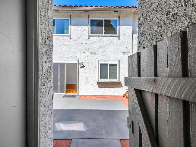 Building Photo - 246 Green Heath Pl