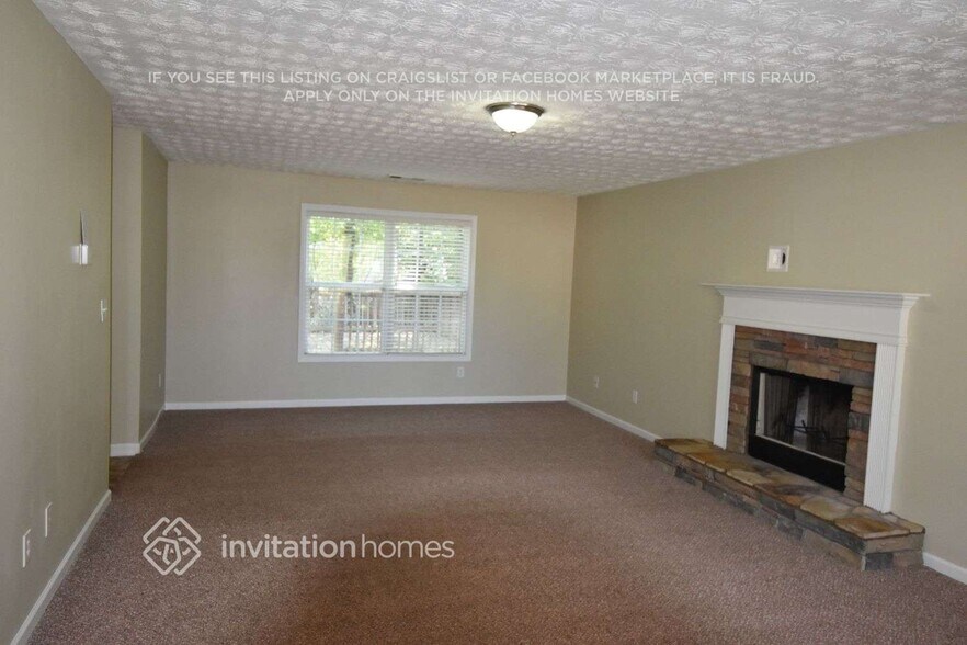 Building Photo - 1521 River Song Way