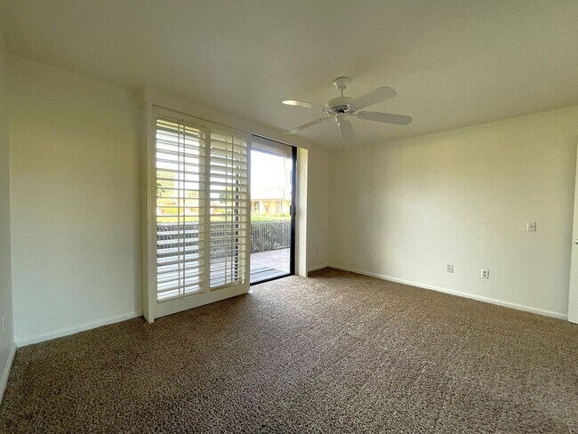Building Photo - AVAILABLE NOW!  3 Bedroom 2 Bathroom Condo in Sunrise Country Club