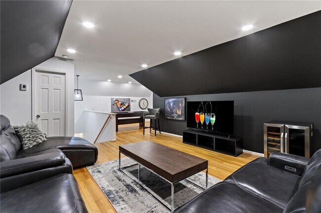 Building Photo - 3345 Habersham Rd NW