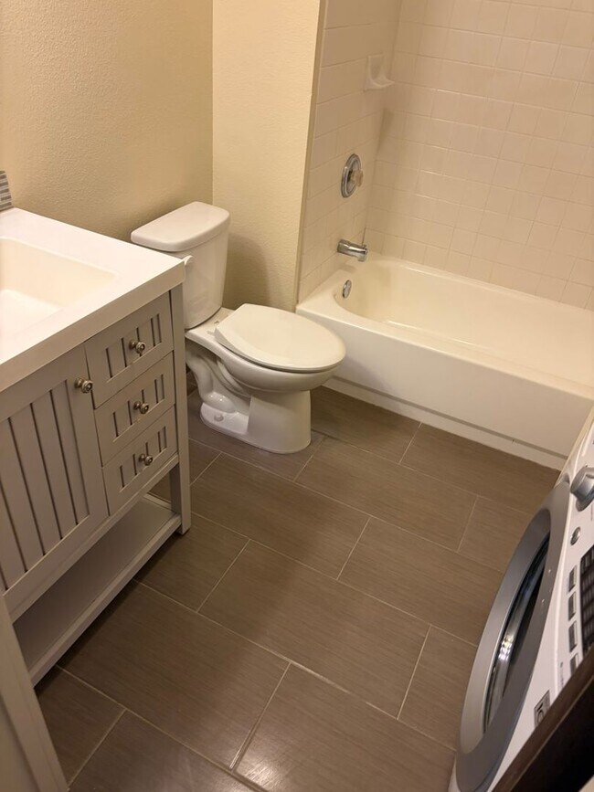 Building Photo - 2BR / 2BA Townhome with 2 Parking – Westview at Makakilo Heights