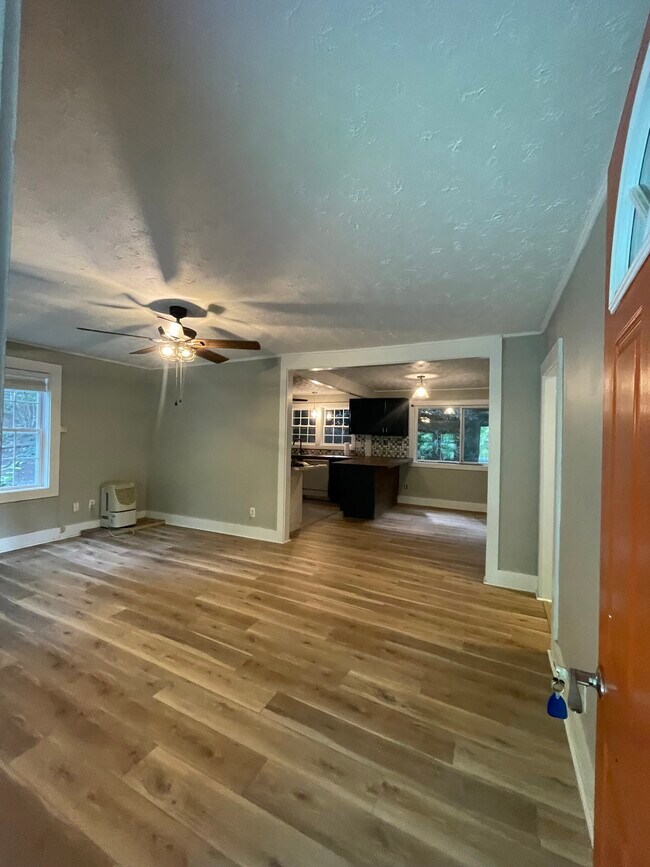 Living Room/Dining Area/Kitchen - 217 Old Turnpike Rd
