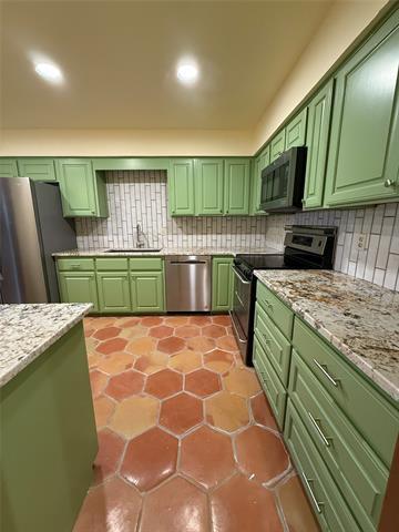 Building Photo - 12513 Burninglog Ln