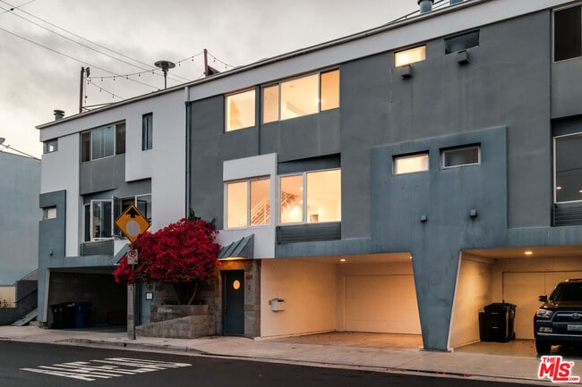 Building Photo - 691 Mildred Ave
