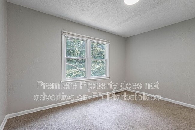 Building Photo - 3301 Mellier Ave