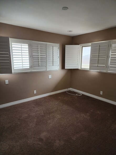 Master Bedroom - 5014 W 58th Pl
