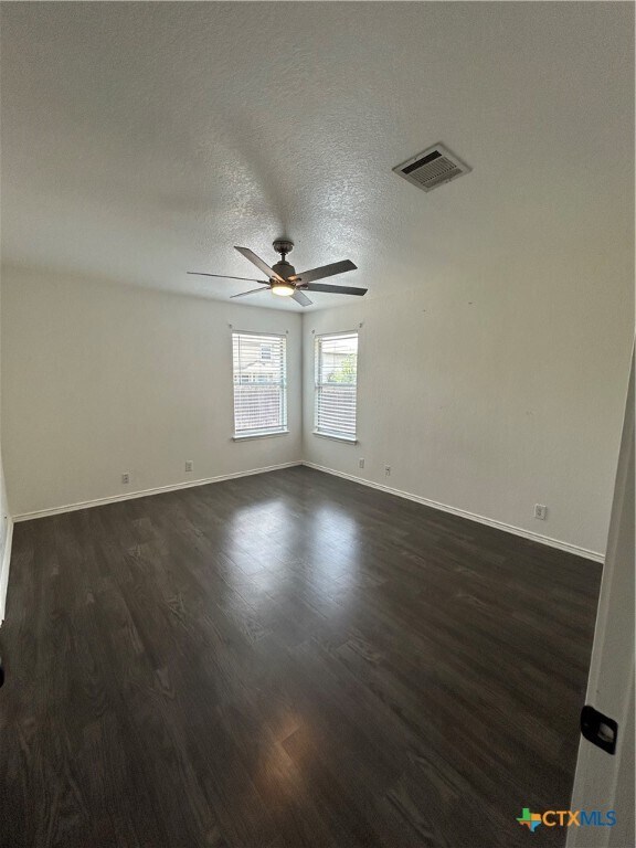Building Photo - 349 Hummingbird Dr