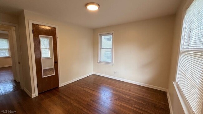 Building Photo - 2042 13th St