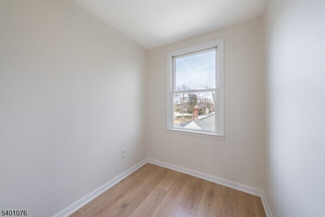 Building Photo - 71 Broad St