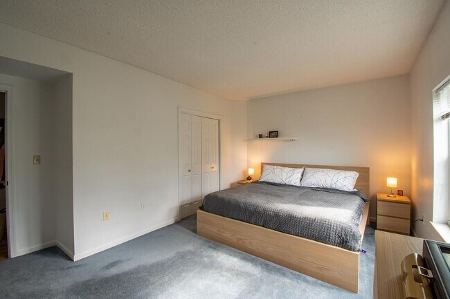 Building Photo - 655 Concord Ave