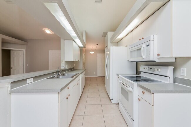 Building Photo - 4726 69th Ct E