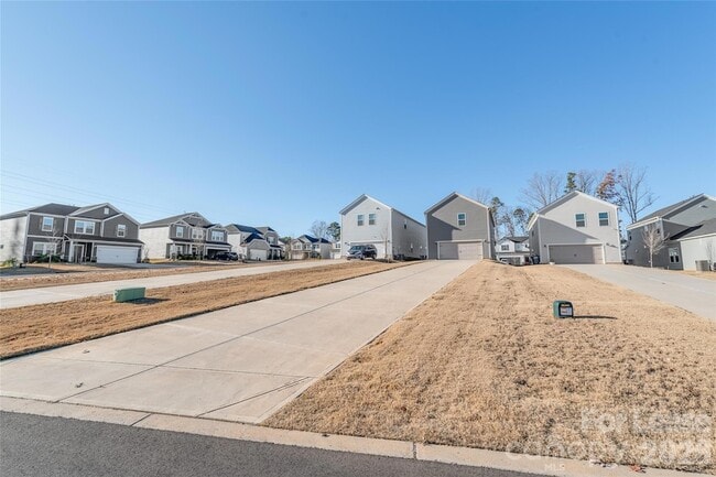 Building Photo - 4059 Armstrong Farm Dr