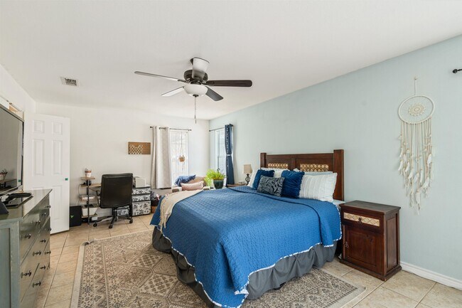 Building Photo - 308 Boulder Ridge Dr