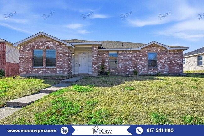 Building Photo - 2543 Barksdale Dr