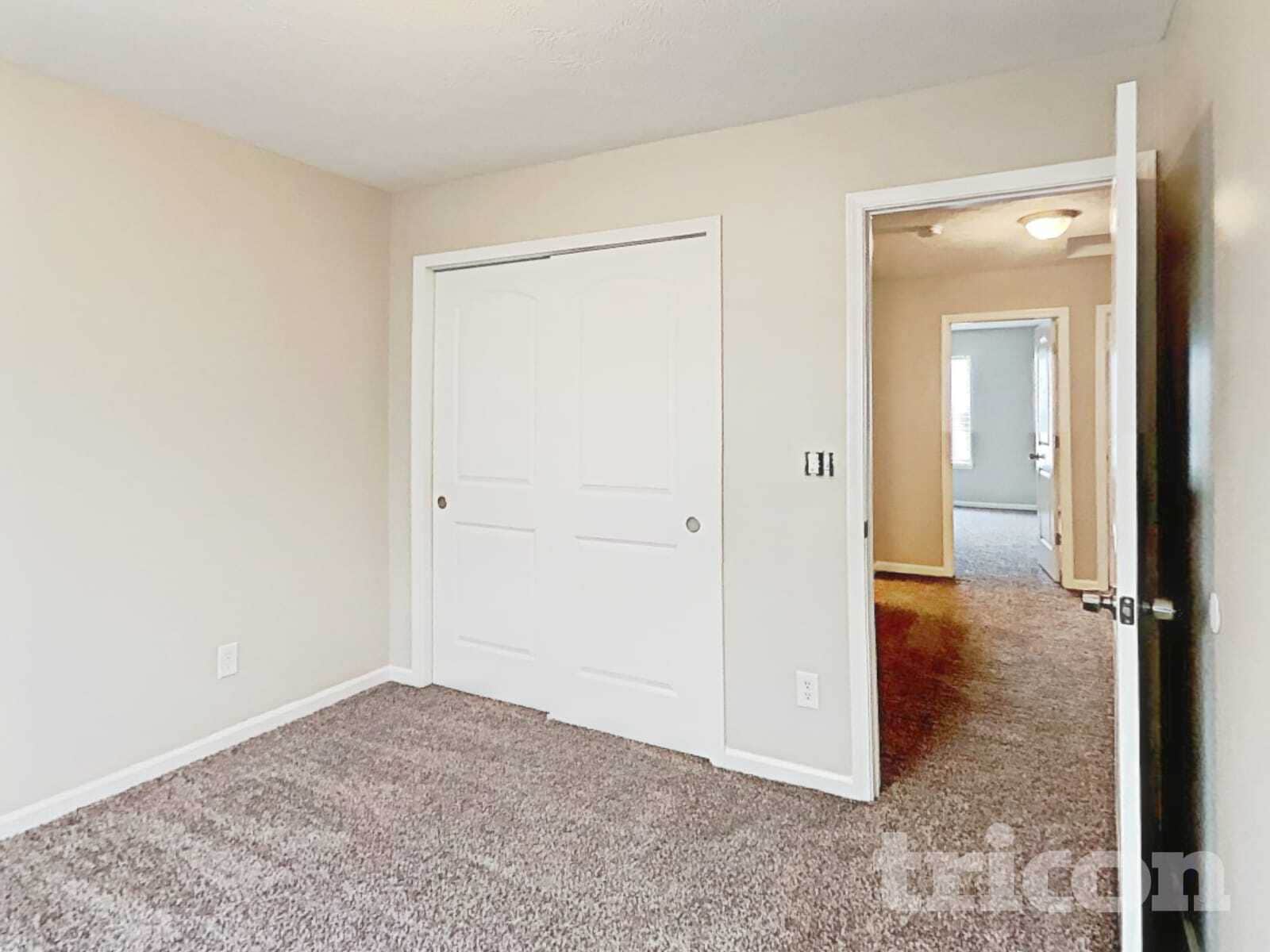 Building Photo - 501 Foliage Ln