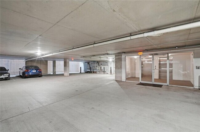 Building Photo - 870 Inman Vlg Pkwy NE