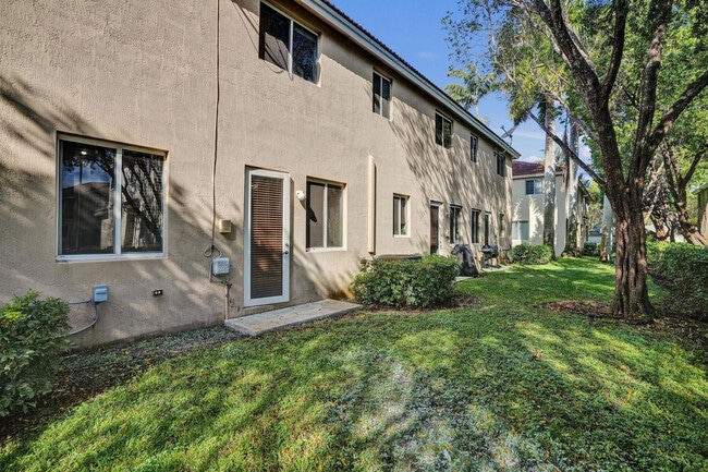 Building Photo - 21403 NW 13th Ct