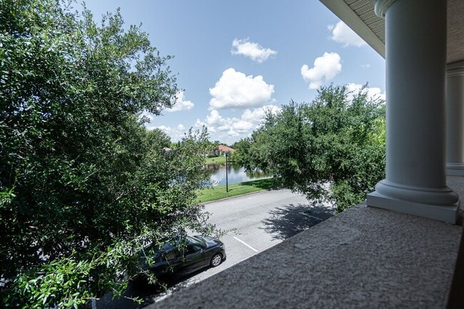 Building Photo - Beautiful 3/3 w/ 2 Car Garage in Gated Vil...