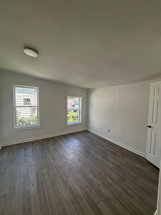 Building Photo - 1744 Hicks St