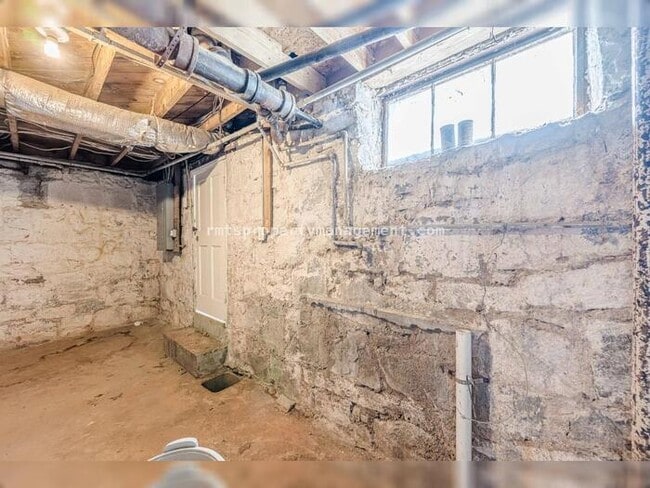 Building Photo - 1977 N Decatur Rd