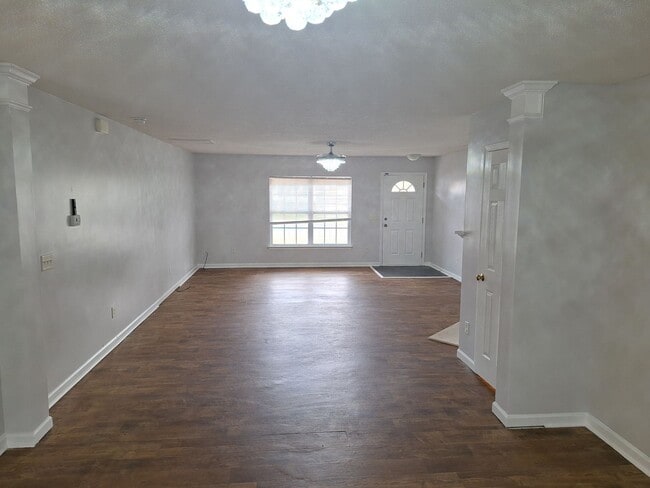 Building Photo - Wonderful Four Bedroom Home Located in Nor...