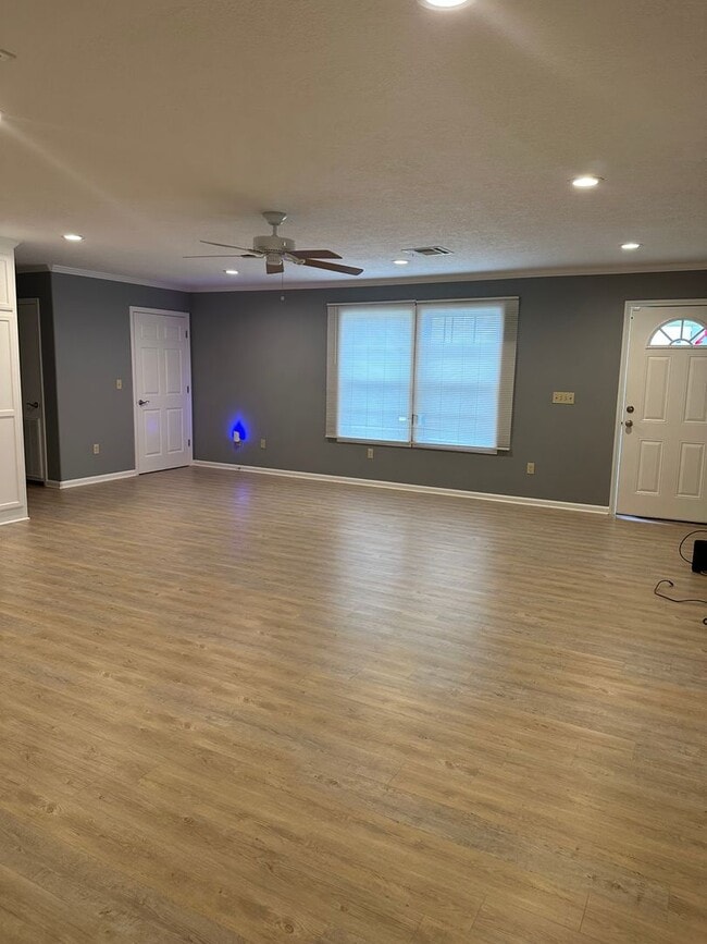 Building Photo - HOME FOR RENT | Lake Charles