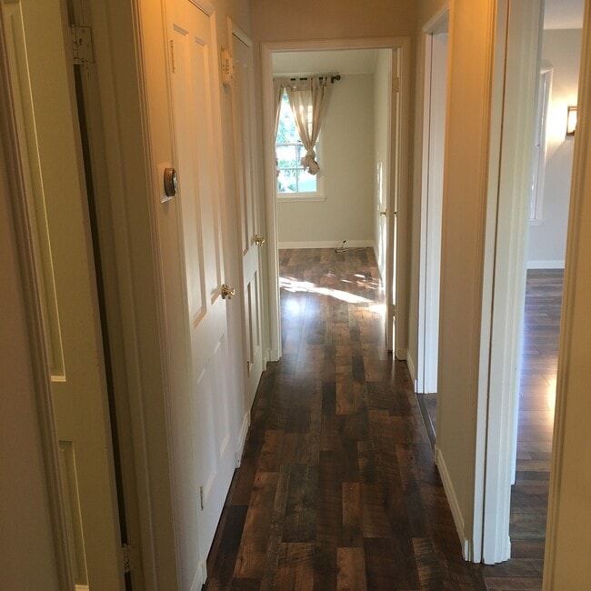 Building Photo - 5650 Rhodes Ave