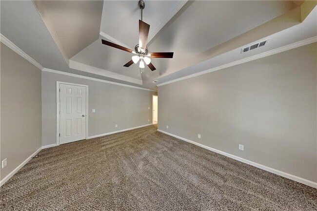 Building Photo - 141 Orchard Dr