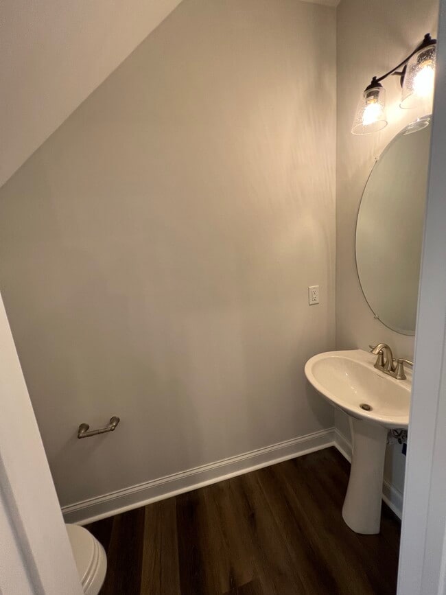 Building Photo - 337 Old Grove Ln