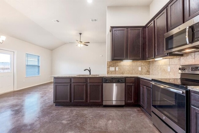 Building Photo - 118 Samuel Dr