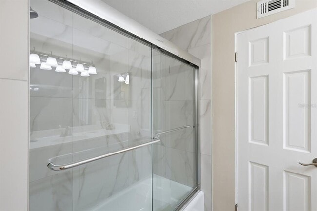 Building Photo - 573 Spanish Dr N