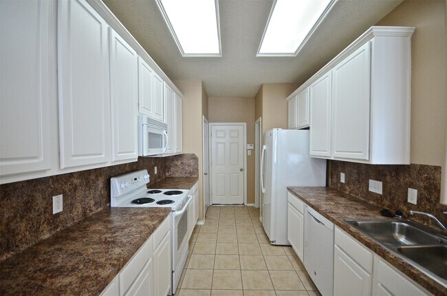 Building Photo - 5614 Redgrove Ln