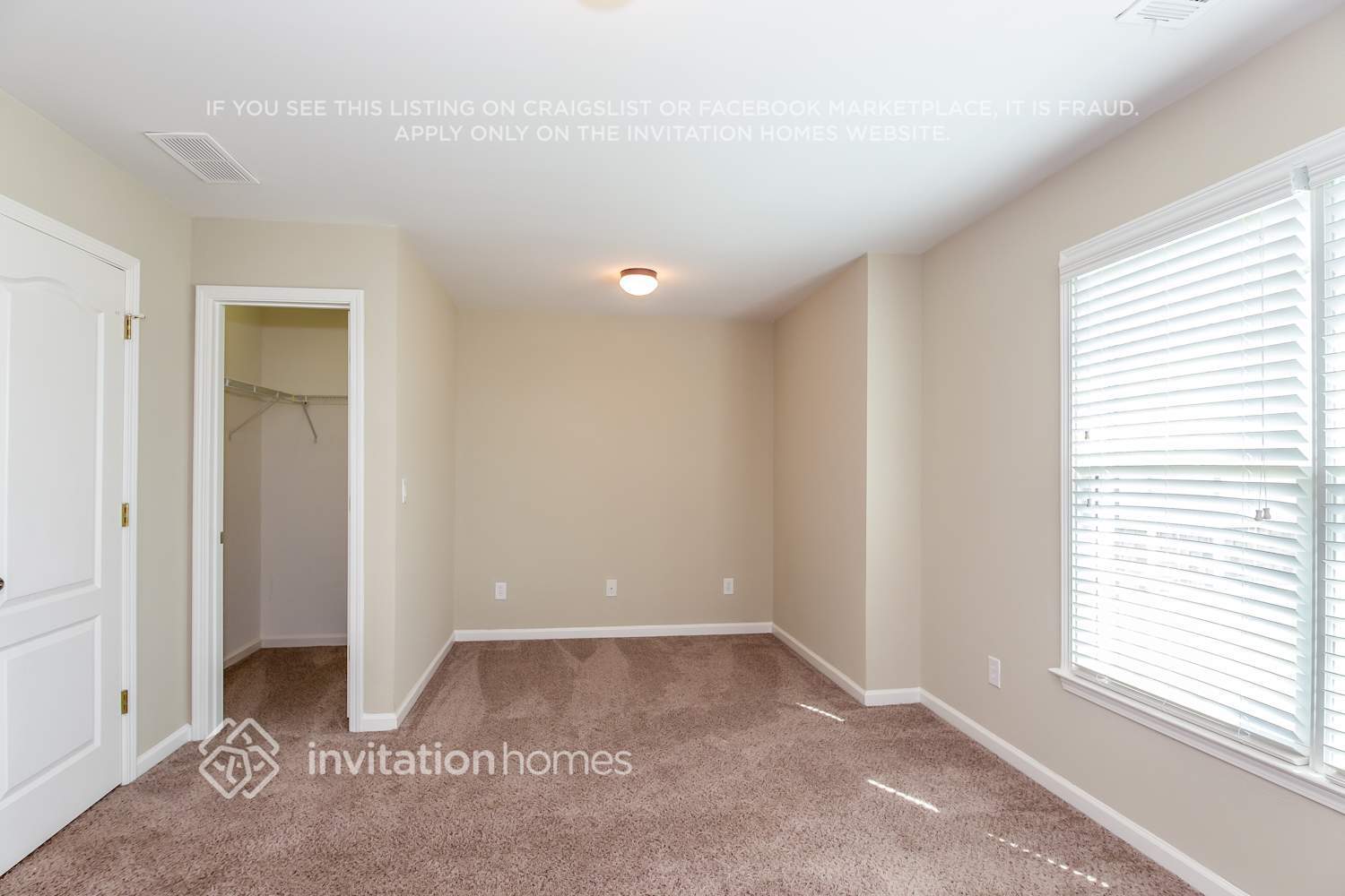 Building Photo - 3864 Lost Oak Dr NE